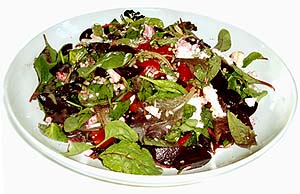 Mixed lettuce, feta and beetroot salad
